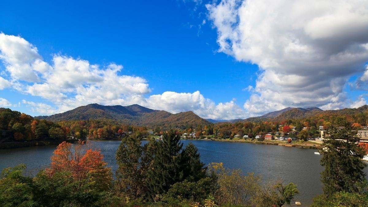 Glamping at Lake Junaluska close to downtown Asheville, NC